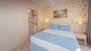 Гостиница «Эстет» Сочи Двухкомнатный с балконом-2